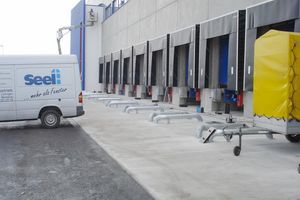 Logistikzentrum LLG LKW-Tore